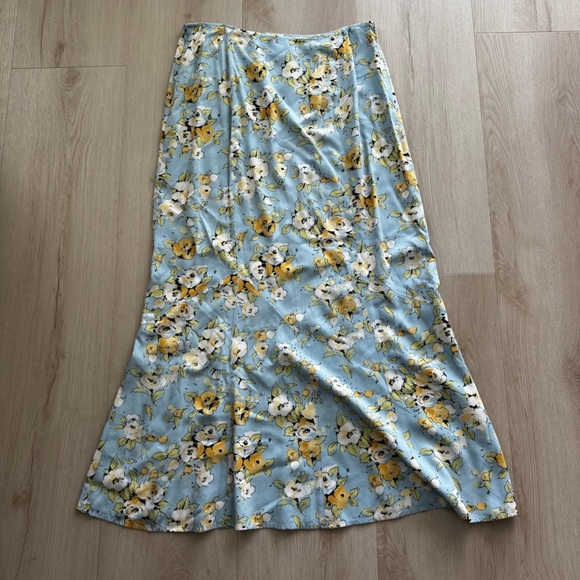 Emma James Blue Trumpet Maxi Skirt Resort Wear - Picture 2 of 6